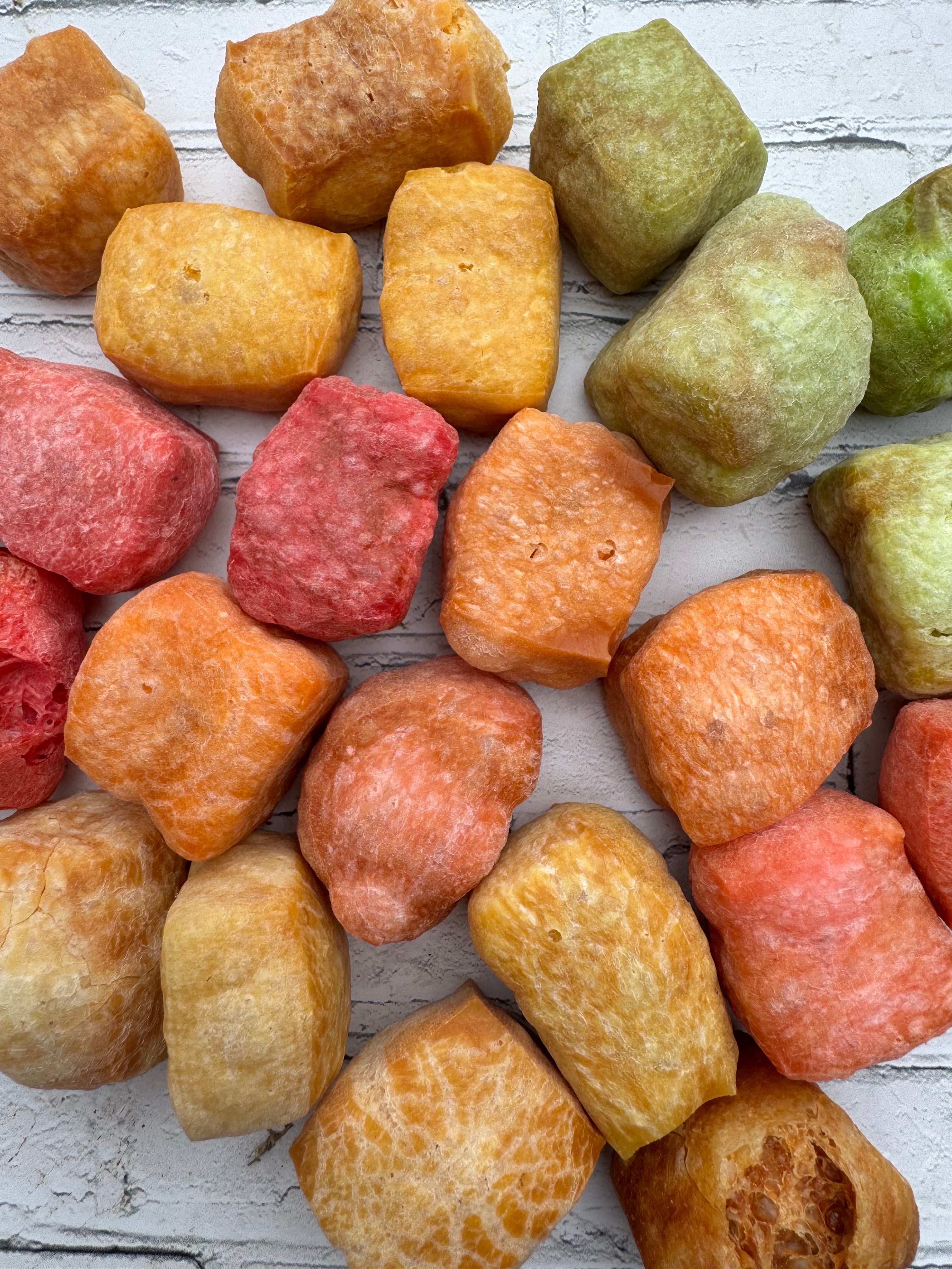 1kg mixed size Puffs (medium - large)